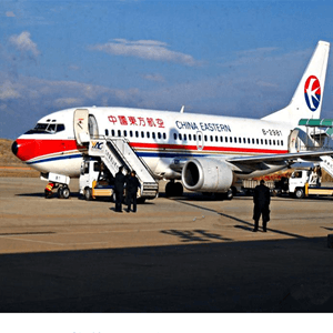 哈密伊州空运公司航空快运业稳步发展的原因是什么？